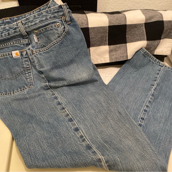 CARHARTT Women’s Jeans “Relax Fit” Size 16x32” Straight Leg Med/Wash EUC - Picture 2 of 6